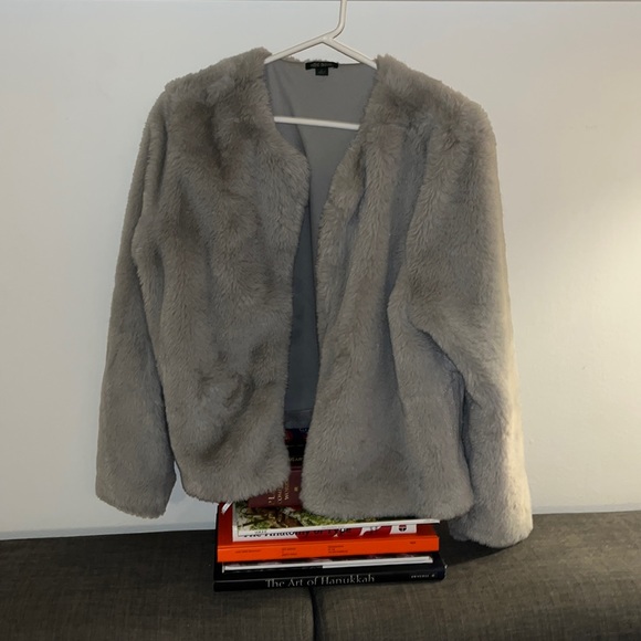Super soft fluffy purple-grey faux fur jacket - Picture 3 of 4
